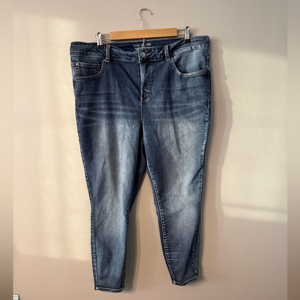 Maurices Dark Blue Everflex Jeans size 20S